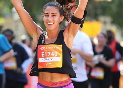 Noor Bibi running the New York Marathon 2018 to raise money and awareness for Medical Aid for Palestinians (MAP).